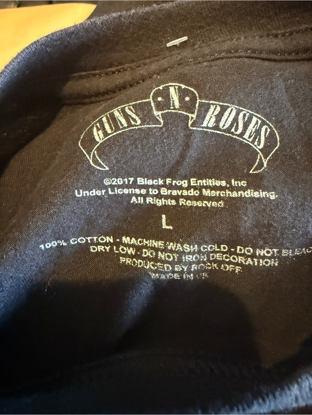 Gun’s N Rose’s T-Shirt - Picture 3 of 3